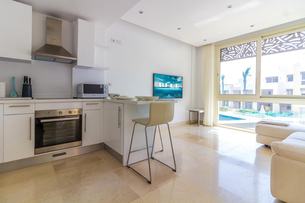 Ollystays Mangroovy Seaview 1Br Beach And Pool Free Access Hurghada Exterior photo